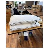 King Size Pillows Set of 2 - 7D Down Alternative, Gusseted