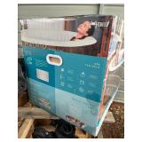 SALUSPA 2-4 Person Madrid Hot Tub - New In Box