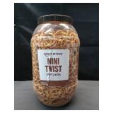 Happy Belly Mini Twist Pretzels  40oz (NO VISIBLE EXP DATE)
