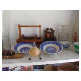 Contents of Shelf - Green Cup