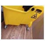 Rubbermaid Commercial Products 7.75-Gallons Down-Press Mop Wringer Bucket - Retail: $70