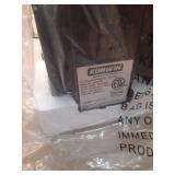 1500-Watt Black Indoor Electric Oil-Filled Radiator Convection Radiant Space Heater with Remote Control for Living Space - Retail: $100