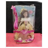 Walt Disney Princess Snow White Brass Key Porcelain Collectorâs Doll 14â