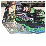 Monster Jam Official Grave Digger Trax All-Terrain Remote Control Vehicle