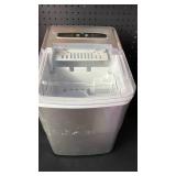 Insignia NS-IMP26SL0 Portable Ice Maker