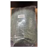 Forest Green Quilt blanket. Size unknown