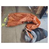 Tent Unknown Brand and unknown Size also no Poles