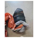 Tent Unknown Brand and unknown Size also no Poles