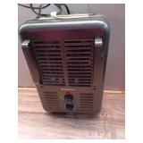 Deluxe Milkhouse Utility Heater- Damaged Inside