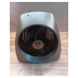 Vornado VH240+ 1500-Watt Black Indoor Electric Fan Space Heater Charcoal gray - Retail: $60