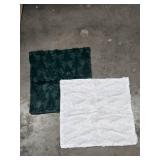 Christmas Tree Decorative Throw Pillow Covers Set of 4 GREEN AND WHITE