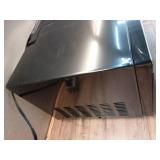 19 in. 0.9 cu. ft. 900-Watt Countertop Microwave Oven in Stainless Steel with Convection and Air Fry (DOESN