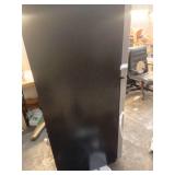 18.1 cu. ft. Top Freezer Refrigerator in Fingerprint Resistant Stainless Steel Look, Garage Ready - Retail: $529