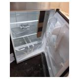 18.1 cu. ft. Top Freezer Refrigerator in Fingerprint Resistant Stainless Steel Look, Garage Ready - Retail: $529