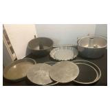 Cake and pie pans