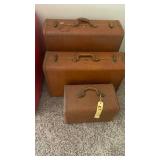 Vintage Samsonite 3 piece luggage set 18x21 and smaller