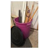 Barrel tub with lid, includes screen, dowels, yardstick and more