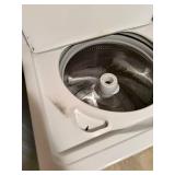 Whirlpool Top Load Washer and Dryer Set 45 x 29 x 26 in