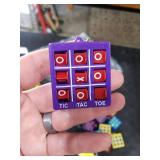 Hicarer 16 Pcs Tic Tac Toe Game Party Favor Goodie Bag Stocking Stuffer Kids 8-12 Tic Tac Toe Keychain Classroom Prize Puzzle Game Birthday Party Gift for Boy Girl Valentine