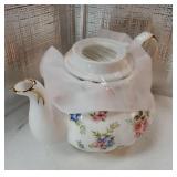 Flower Ceramic Teapot,22oz Porcelain Tea pot for Tea Coffee Milk for Office Home Men Women as Gift(White and small flowers) - Retail: $29