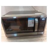 21 in. 1.1 cu. ft. 1000-Watt Countertop Microwave Oven in Fingerprint Resistant Stainless Steel and Bar handle - Retail: $109