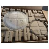 21 in. 1.1 cu. ft. 1000-Watt Countertop Microwave Oven in Fingerprint Resistant Stainless Steel and Bar handle - Retail: $109