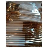 60 PCS Gold Plastic Silverware, Gold Silverware Disposable, Disposable Utensils Heavy Duty, Plastic Cutlery Set,Includes:20 Knives, Forks and Spoons for Party, Birthday, Wedding - Retail: $18