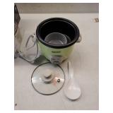 4-Cups (Cooked) / 1Qt. Rice & Grain Cooker  Light Green  New  ARC-302NGLG - Retail: $23