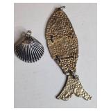 Ocean Theme Jewelry Set - Articulated Fish and Pearl Shell Pendants