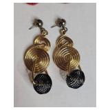 Spiral Wire Dangle Earrings Red And Gold/Black And Gold