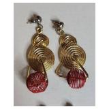 Spiral Wire Dangle Earrings Red And Gold/Black And Gold
