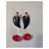 Carved Black Leaf Earrings with Red Button Studs Set