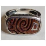 Silpada .925 Sterling Silver Ring with Carved Wood Inlay 8g