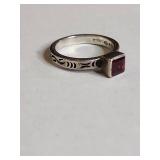 Silpada .925 Sterling Silver Garnet Ring with Ornate Band 3g