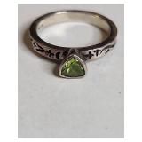 Silpada .925 Sterling Silver Peridot Ring with Carved Design