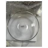 Navaris Glass Fruit Bowl with Stand - Clear Round Centerpiece for Dining Table - Gold Tinted Metal Footed Salad Bowl - for Serving or as Decorative Display - Retail: $30