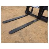 LandHonor 42-inch Skid Steer Pallet Fork with Beveled Headache Rack