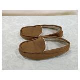 Boys Brown Suede Moccasin Slippers with Sherpa Lining size 2 Boys Brown Suede Moccasin Slippers with Sherpa Lining size 2