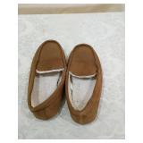 Boys Brown Suede Moccasin Slippers with Sherpa Lining size 2 Boys Brown Suede Moccasin Slippers with Sherpa Lining size 2