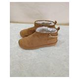 Brown Ankle Boots with Gold Chain Detail Guess brand size 10 Brown Ankle Boots with Gold Chain Detail Guess brand size 10