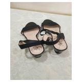 Life Stride Black Strappy Sandals size 10m Life Stride Black Strappy Sandals size 10m