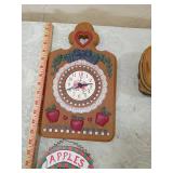 Country Apple Kitchen Clock and Basket Set Country Apple Kitchen Clock and Basket Set
