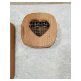 Country Apple Kitchen Clock and Basket Set Country Apple Kitchen Clock and Basket Set