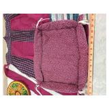 Kitchen items including a half apron two pot holders and a casserole warmer Kitchen items including a half apron two pot holders and a casserole warmer