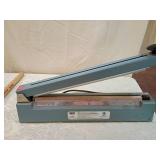 Uline H-963 Impulse Bag Sealer Uline H-963 Impulse Bag Sealer