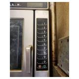 Amana Commercial Microwave Oven | Model RC17S2