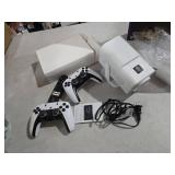 HCS350 Pro Projector and game,Retro 4K Smart Game Projector 1280*1080P Built-in 30000 Games,Portable video game with 2 Wireless Controllers,5G WiFi Bluetooth,HDMI,Android 12,home theater,office-White