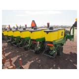 John Deere 1730 MaxEmerge+ 6 Row 30" Air Planter
