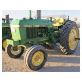 John Deere 2240 Farm Tractor