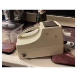 Ice maker & Mr Coffee & more